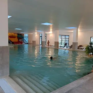 https://camping-la-marmotte.midi-pyreneeshotels.com